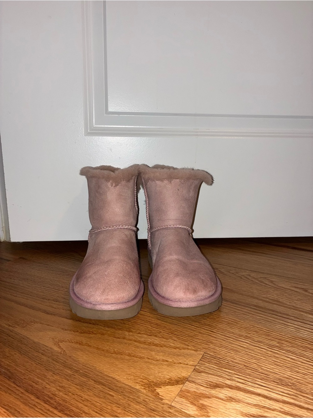 Ugg Boots Women’s Mini Bailey Bow Size 6 - Picture 5 of 8